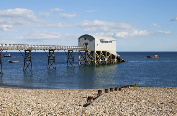 Estação de salva-vidas em Selsey. Sussex. Inglaterra — Fotografia de Stock