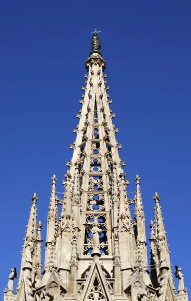 Turmspitze der Kathedrale von Barcelona. Spanien — Stockfoto