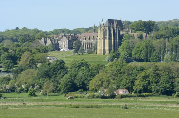 Parmak Delici Kalem Koleji. Sussex. İngiltere