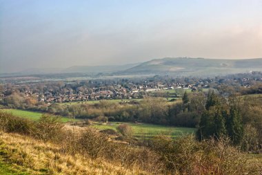 Steyning Kasabası ve Güney Tepeleri. Batı Sussex, İngiltere