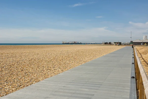 New Boardwalk Shingle Beach Brighton East Sussex England Unrecognisable People — Stock Photo, Image