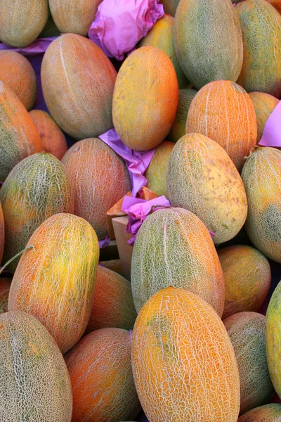 Hälsosam ekologisk meloner som bakgrund — Stockfoto