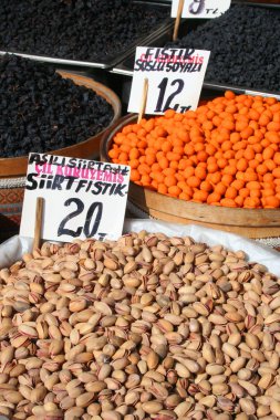 meze ekranda bir semt pazarı