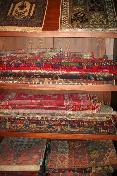 Beautiful turkish carpet with pattern — Stock Photo, Image