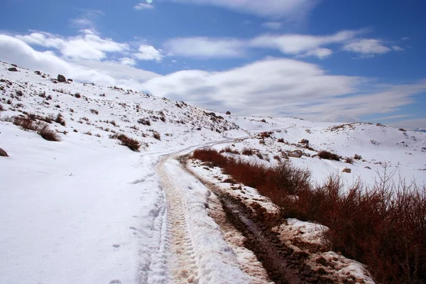 Piste jusqu'au sommet de "Aladaglar (Central Toros Mountain )" — Photo