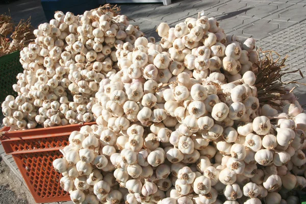Garlics no bazar — Fotografia de Stock