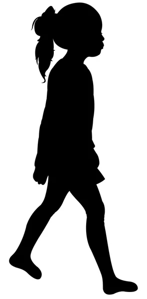 Uma silhueta de menina ambulante — Fotografia de Stock
