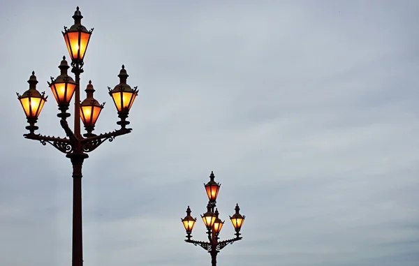 Lampy na koloně — Stock fotografie