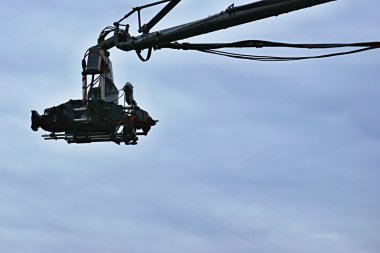 TV kamera akşam gökyüzü