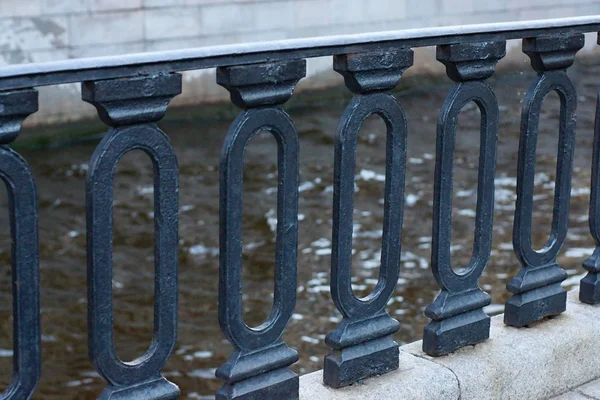 Protection on the canal embankment — Stock Photo, Image