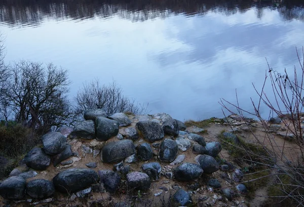 Evening landscape on the river bank — Stock Photo, Image