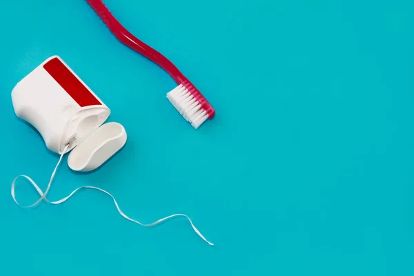 Red Toothbrush Dental Floss Brushing Teeth — Stock Photo, Image