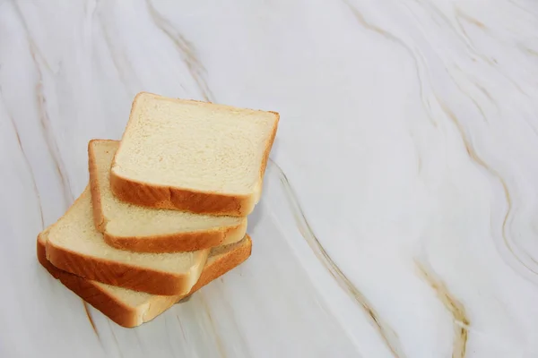 Vierkante Stukken Brood Voor Toast — Stockfoto