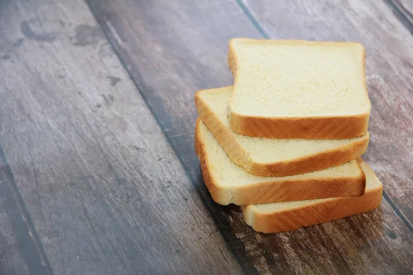 Квадратні Скибочки Свіжого Тостового Хліба — стокове фото