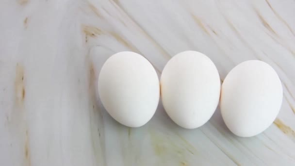 Ovos Galinha Brancos Redondos Com Conchas Duras — Vídeo de Stock
