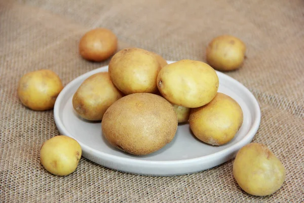 Fresh Natural Yellow Potato — Stock Photo, Image