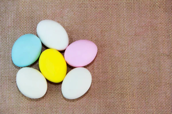 Круглые Красочные Праздничные Пасхальные Яйца — стоковое фото