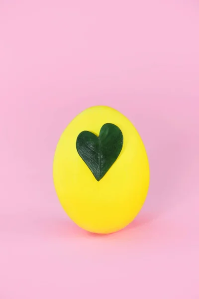 Huevo Pascua Pintado Decorativo Amarillo — Foto de Stock