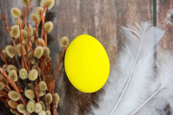 Decorative Painted Yellow Easter Egg — Stock Photo, Image