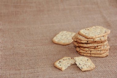 crispy diet square cookies with black cumin seeds and quinoa