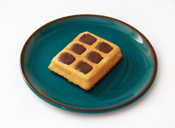 Sweet Baked Belgian Waffles Chocolate Filling Ceramic Plate — Zdjęcie stockowe