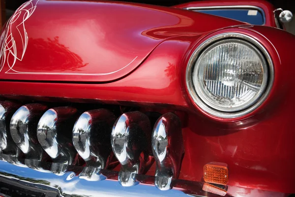 Amerikan klasik otomobil, önden görünüm