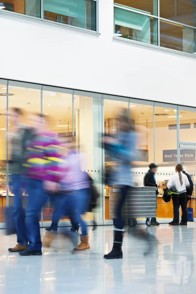 Intentional Blurred Image of People in Shopping Center — Stock Photo, Image