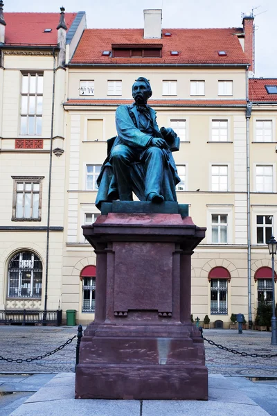Statue of Playwright Aleksander Fredro in Wroclaw, Poland — Stock Photo, Image