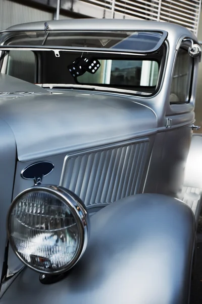 Detalhe frontal do carro clássico americano — Fotografia de Stock