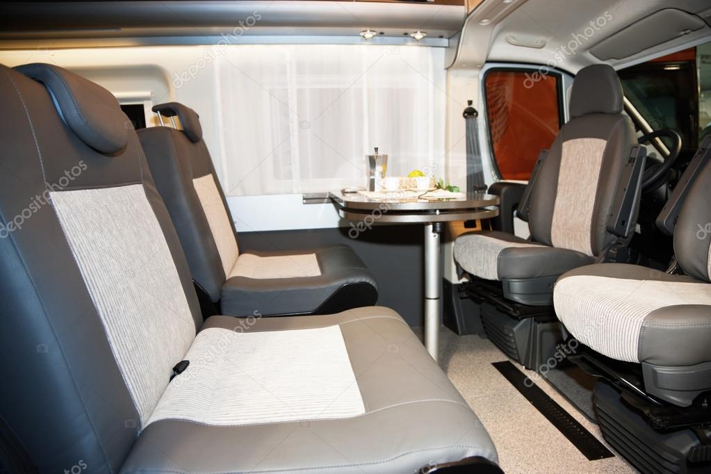 Interieur des modernen camper — Stockfoto © Banoart #43546489 Interieur des modernen camper — Stockfoto © Banoart #43546489