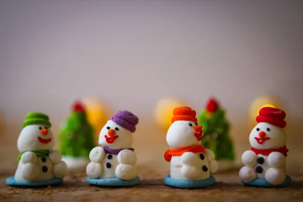 Decoración Navidad Figuras Miniatura Muñeco Nieve Azúcar Polvo Con Sombrero —  Fotos de Stock