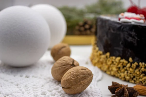 Délicieux Gâteau Chocolat Père Noël Aux Noix Décor Noël — Photo