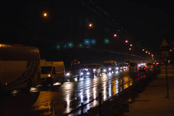 Avond Foto Auto Rijden Weg Avondstad Met Koplampen Aan — Stockfoto