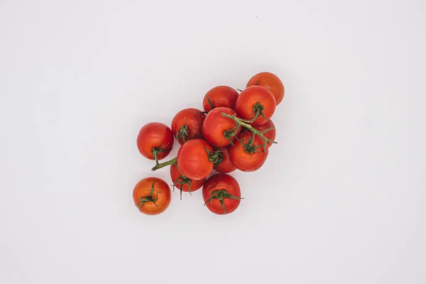 Tomates Cerises Sur Pied Branche Sur Fond Blanc Image Isolée — Photo