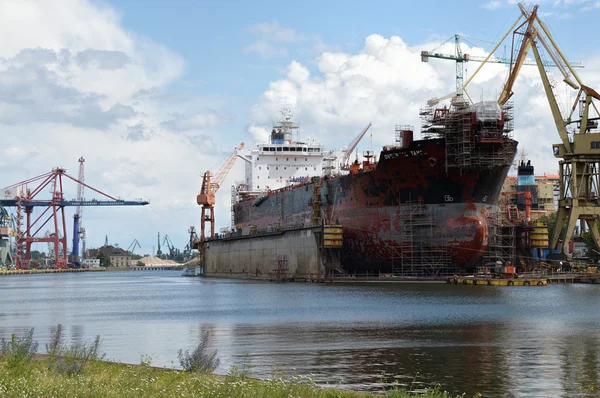 Dry dock — Stock Photo, Image