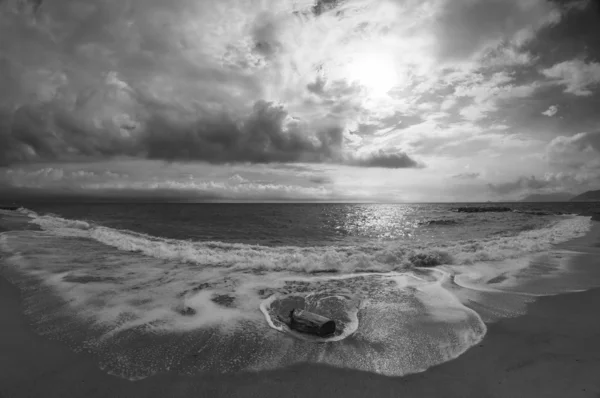 Mar blanco y negro — Foto de Stock