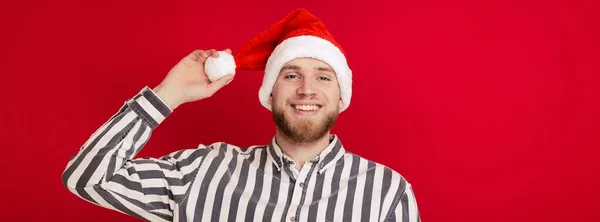 스마트 셔츠를 크리스마스 모자를 남자의 — 스톡 사진