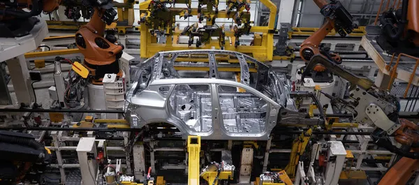 Завод Автомобилестроение Инновационная Линия Роботизированной Сварки — стоковое фото
