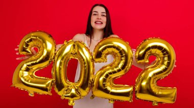 İyi tatiller. 2022 numaralı esmer elbise.