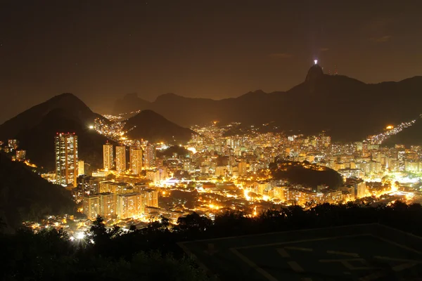 Rio de janeiro 's nachts Rechtenvrije Stockafbeeldingen