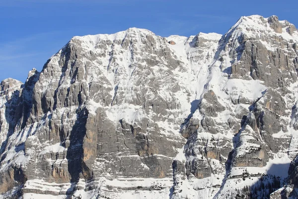 Snow-capped peaks — Stock Photo, Image