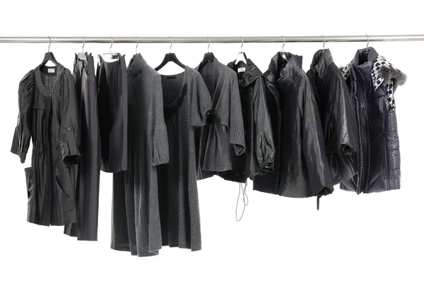Oblečení na ramínkách — Stock fotografie