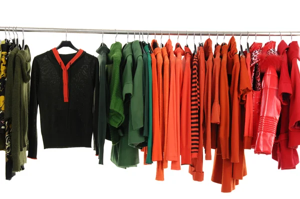 moda giyim raf görüntüleme
