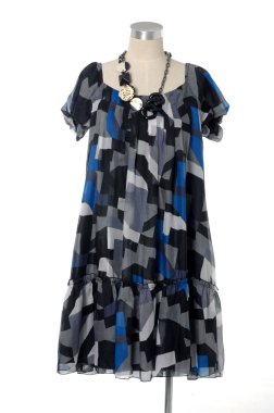 ekranda renkli giyim