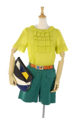 Manken üzerinde moda elbisesi