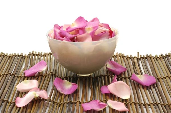 Bowl of rose petals — Stock Photo, Image