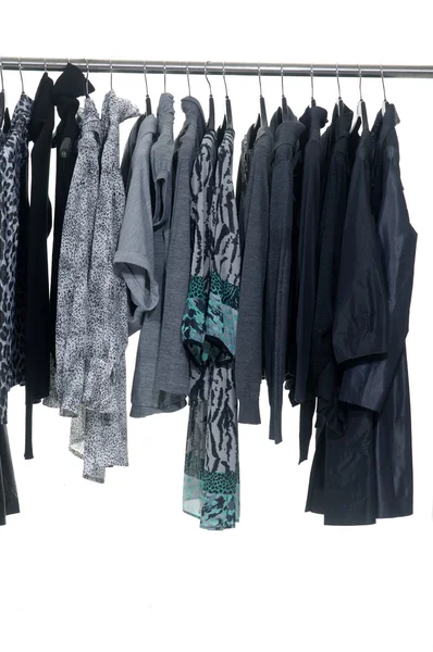 Exposição do rack da roupa — Fotografia de Stock