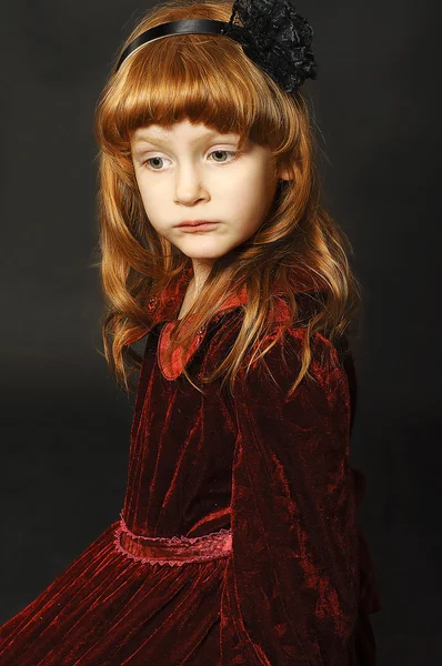 Menina em um vestido bonito — Fotografia de Stock