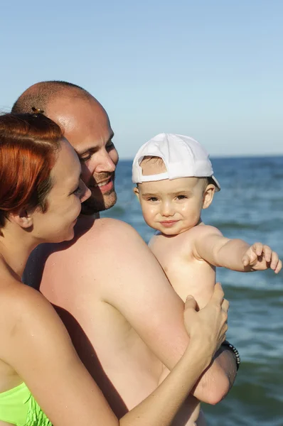 Family in sea water swimming — Stock Photo, Image