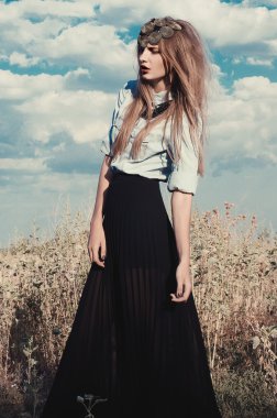 güzel model kız yaz alanında